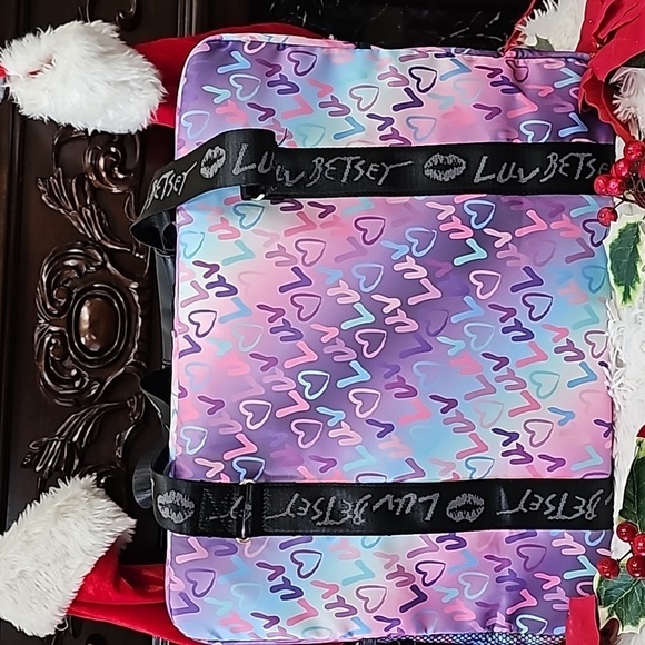 NWT PURPLE/MULTICOLOR NYLON LOGO LUV BETSEY WEEKENDER - Picture 5 of 6